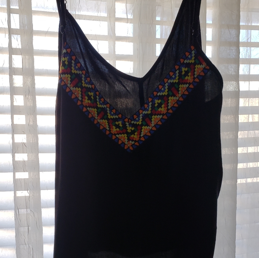 V-neck Cami - Picture 9 of 11